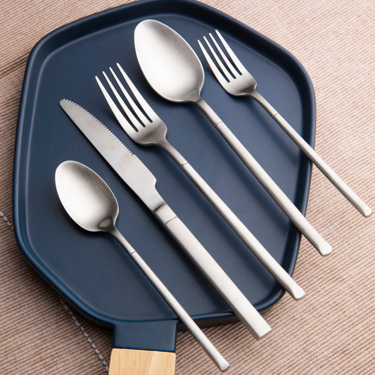prdct_Modern Noir Cutlery Set of 5