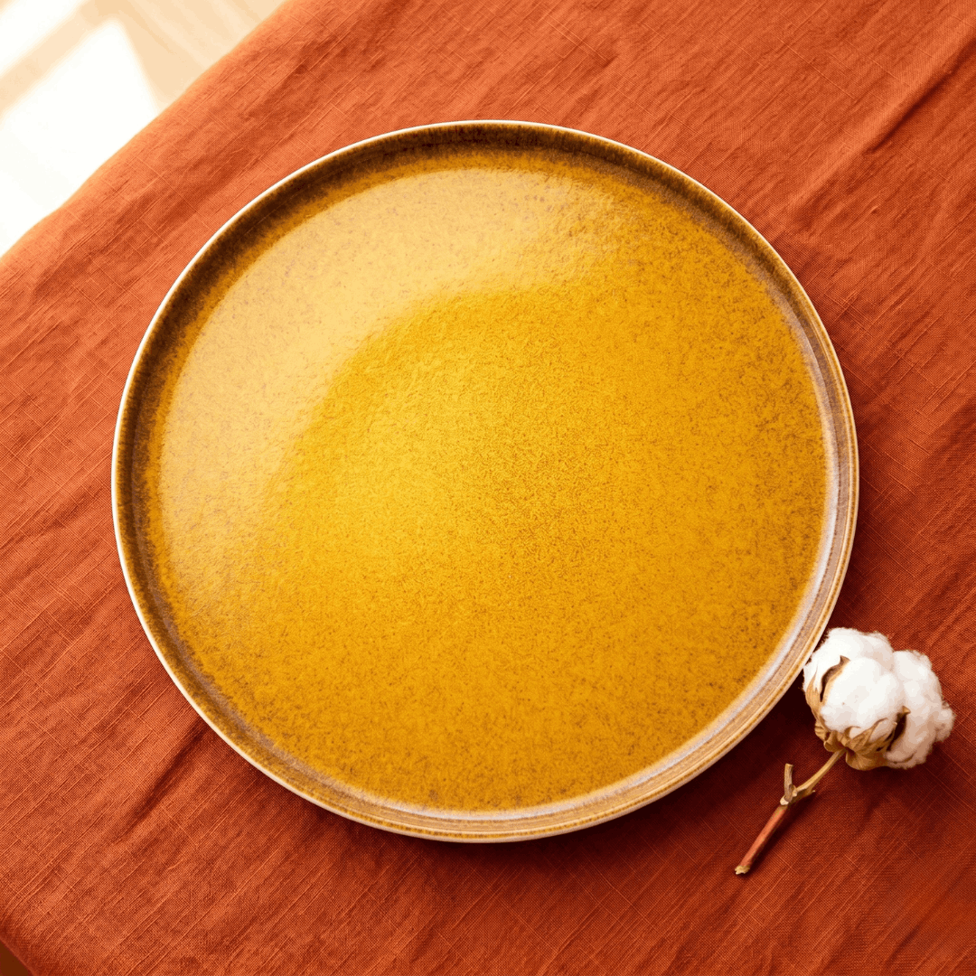 Sapphire Collection - Yellow - Corner Plate - 11 inch