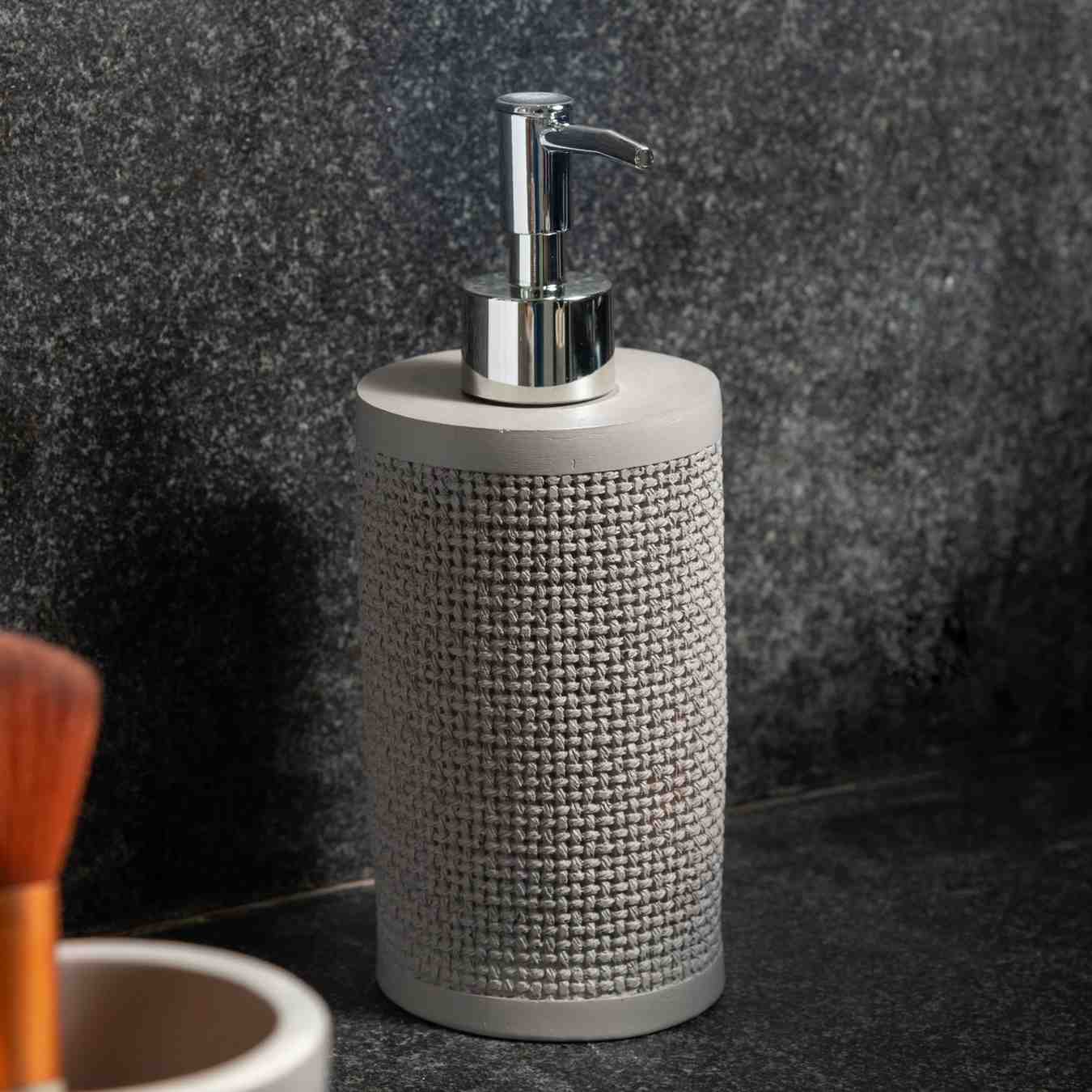 Linza Bathroom Set - Resin - Set of 4