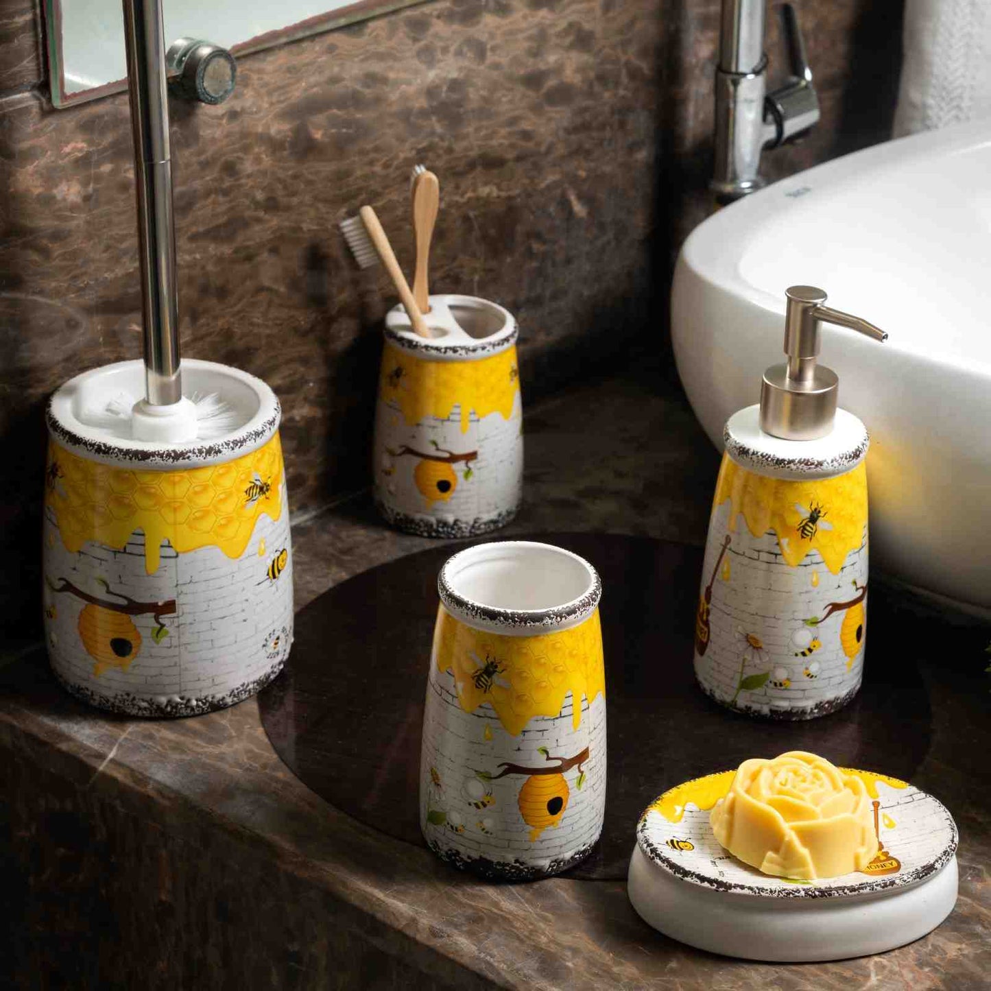 Bumble Bee - Ceramic 5 pcs Bathroom Set