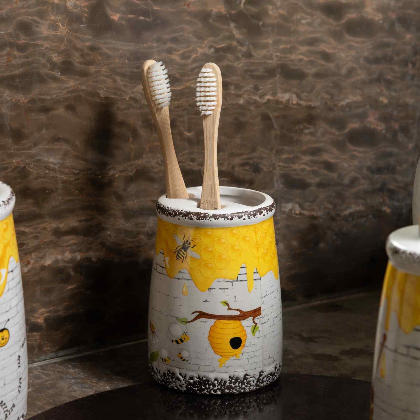 Bumble Bee - Ceramic 5 pcs Bathroom Set