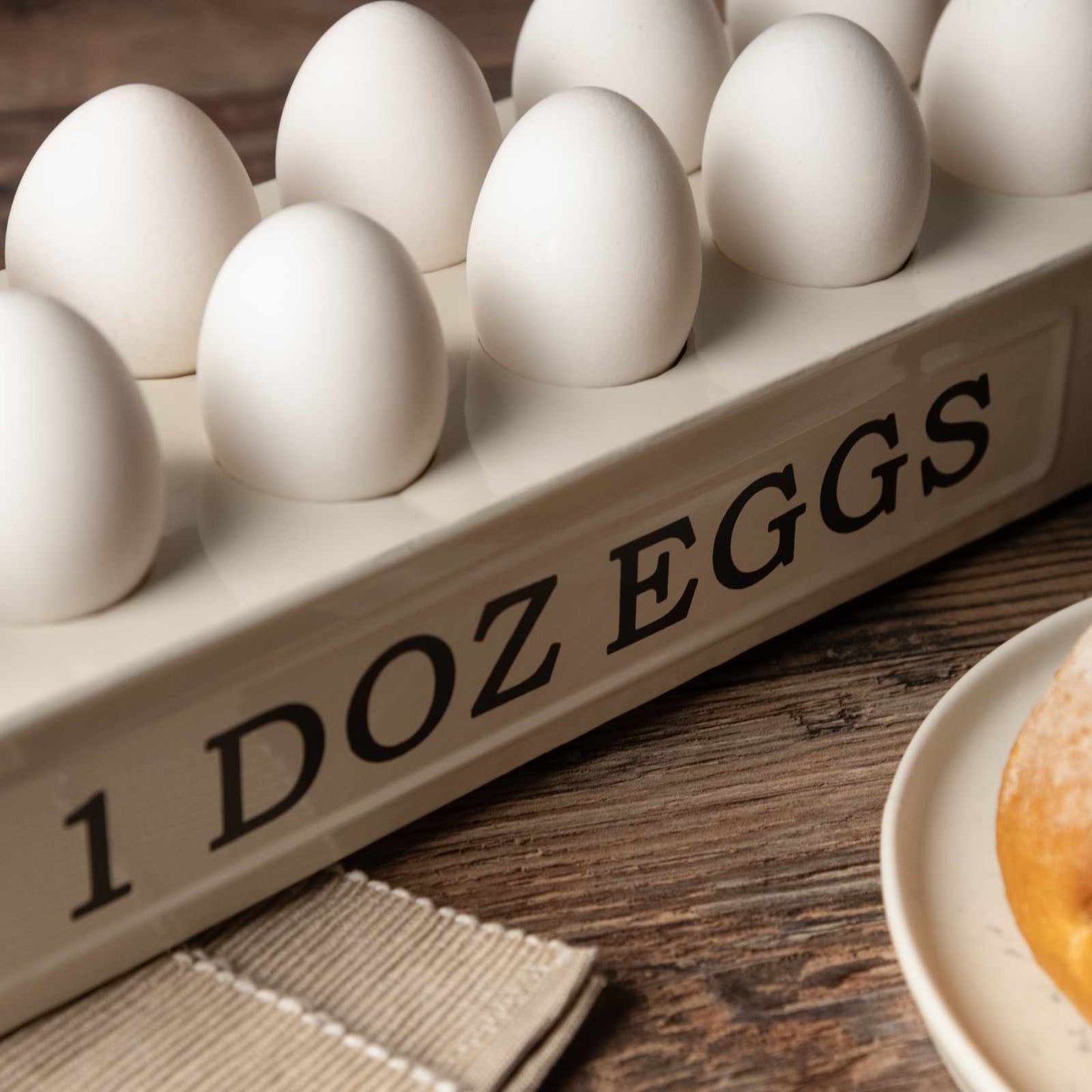 Eggscape Organizer