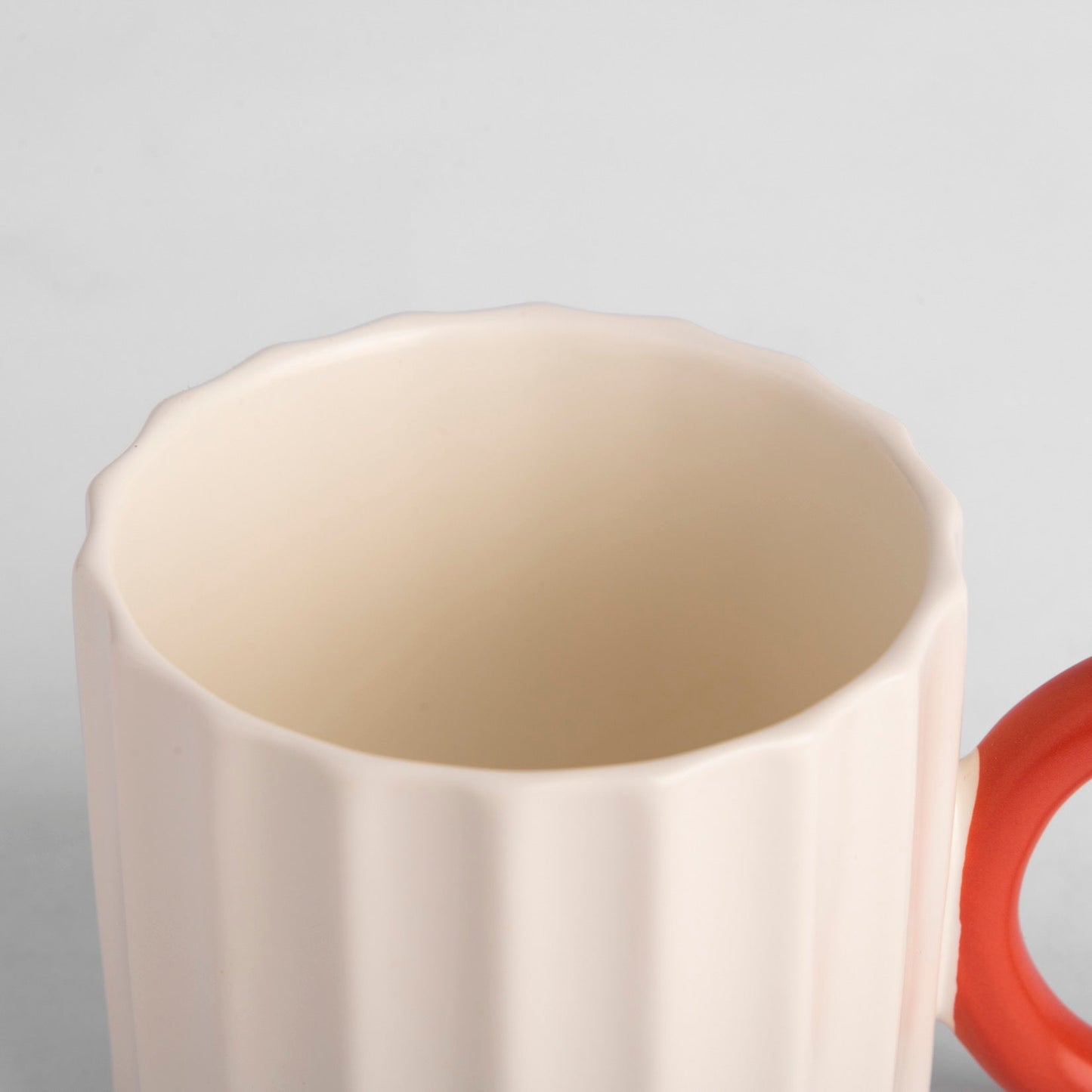 Ring Touch - White With Red Handle