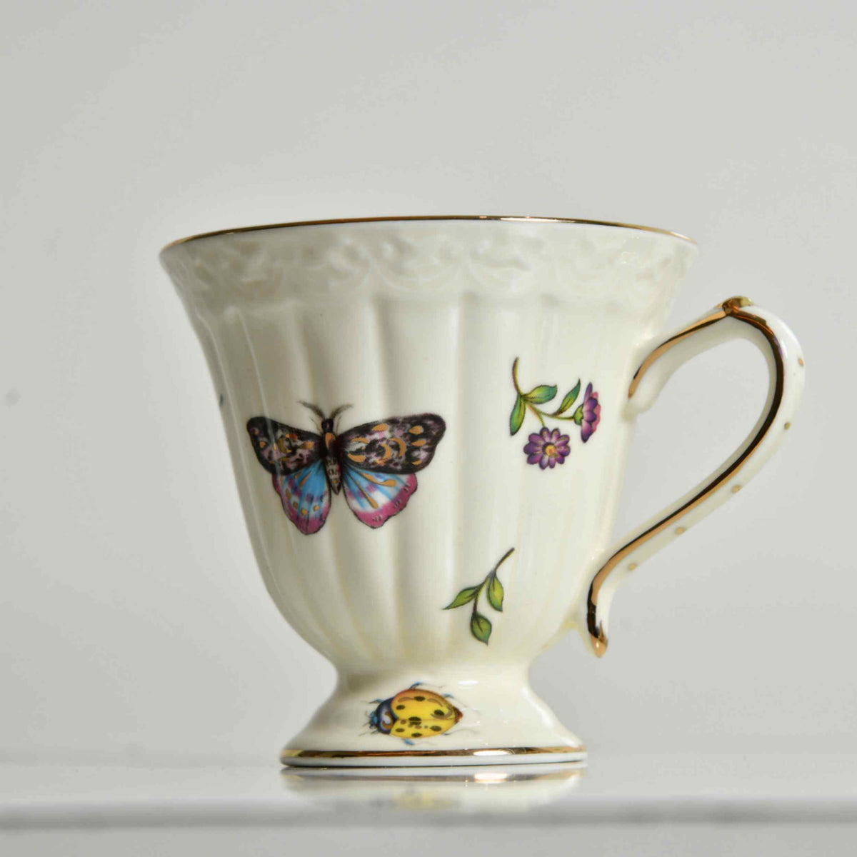 Vintage Royal Tea Cup & Saucer - set of 2 - 200ml