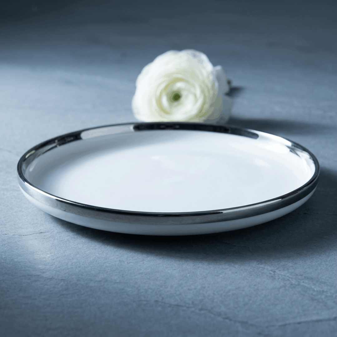 Snow White - Dinner Plate - 10 inch