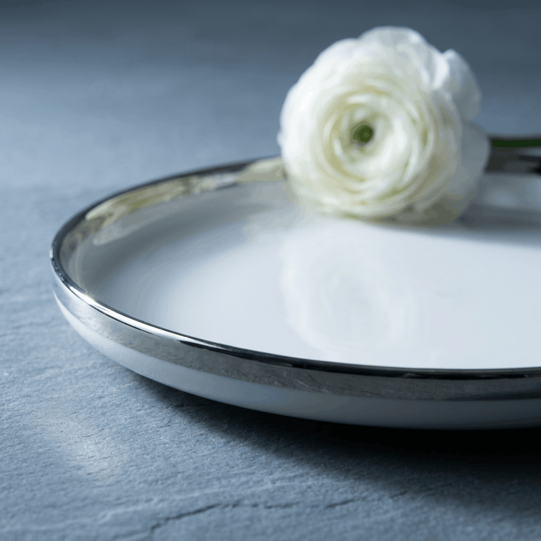 Snow White - Dinner Plate - 10 inch
