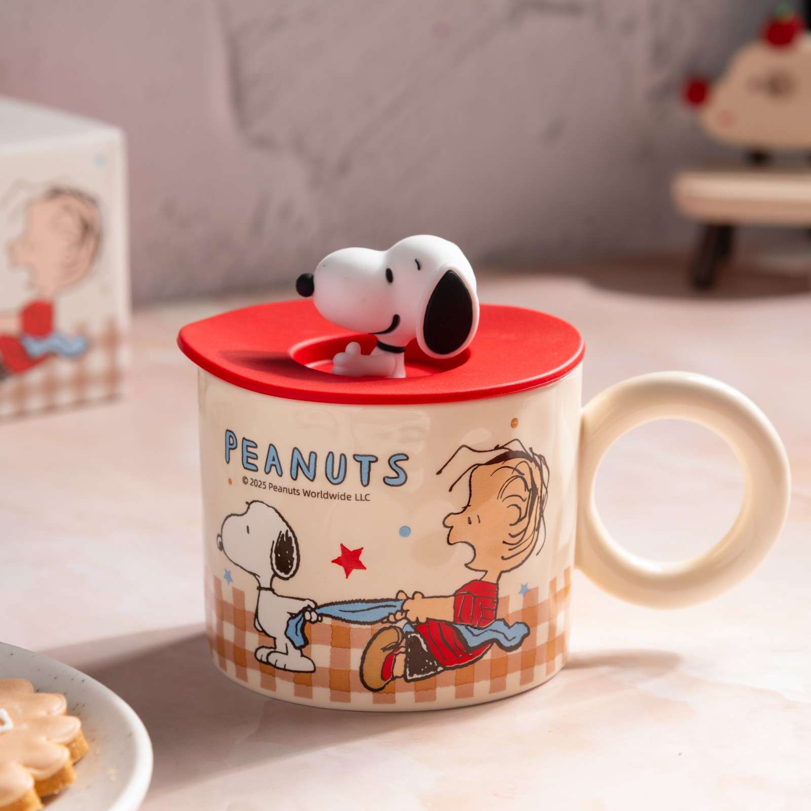 Snoopy Retro Lidded Mug - 360ml