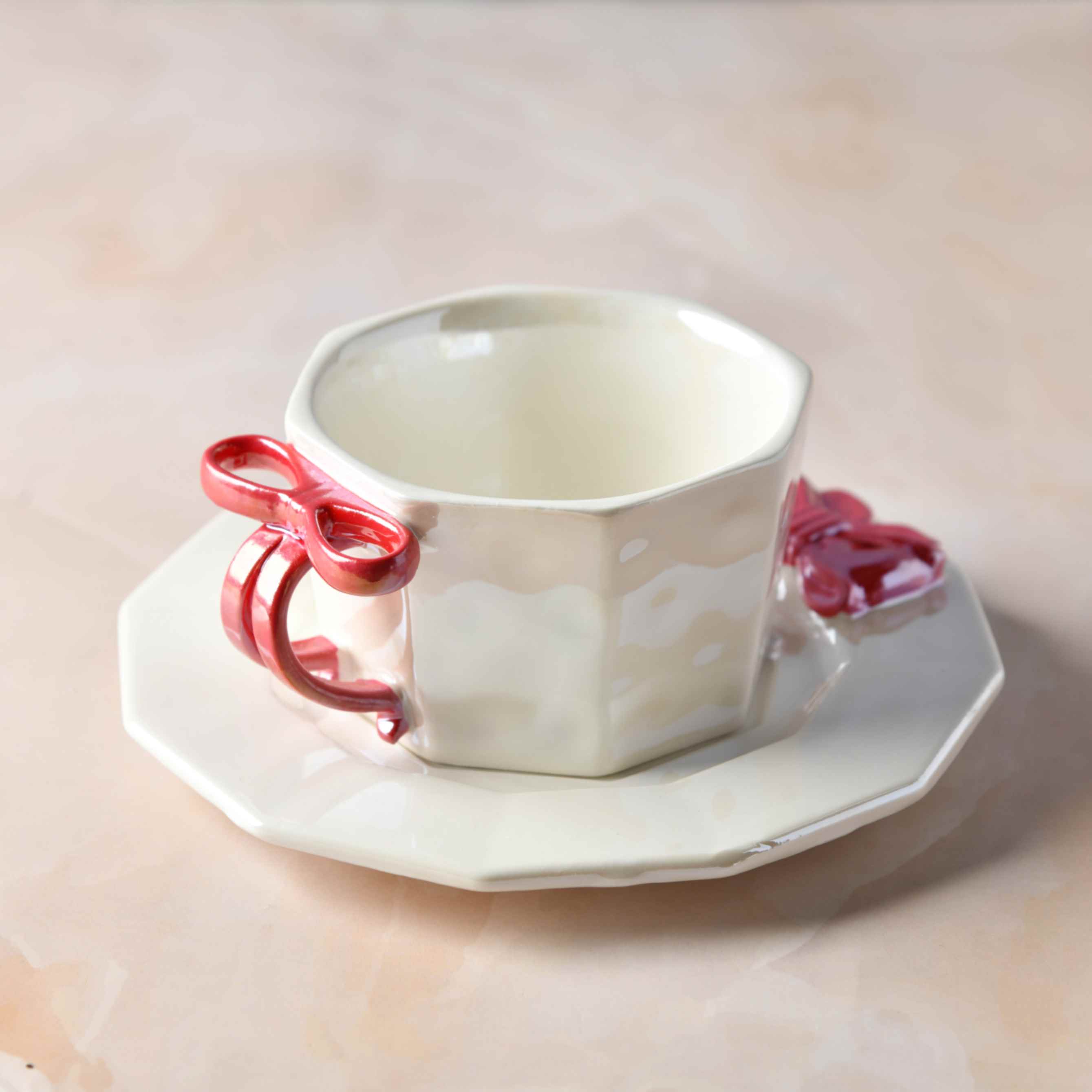 PearlBow Cup & Saucer - 200 ml