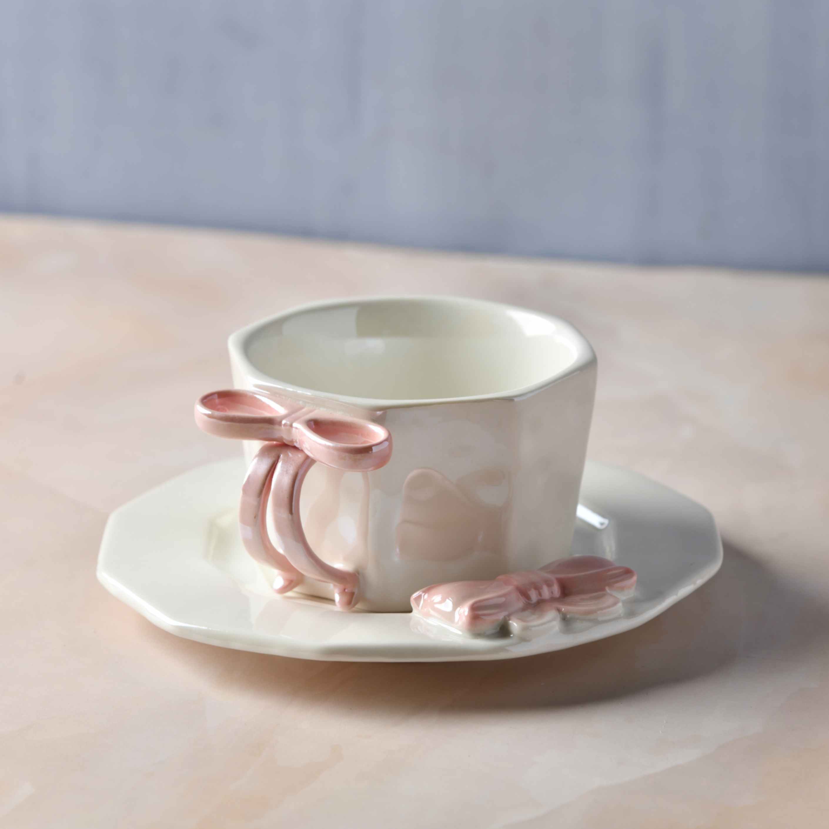 PearlBow Cup & Saucer - 200 ml