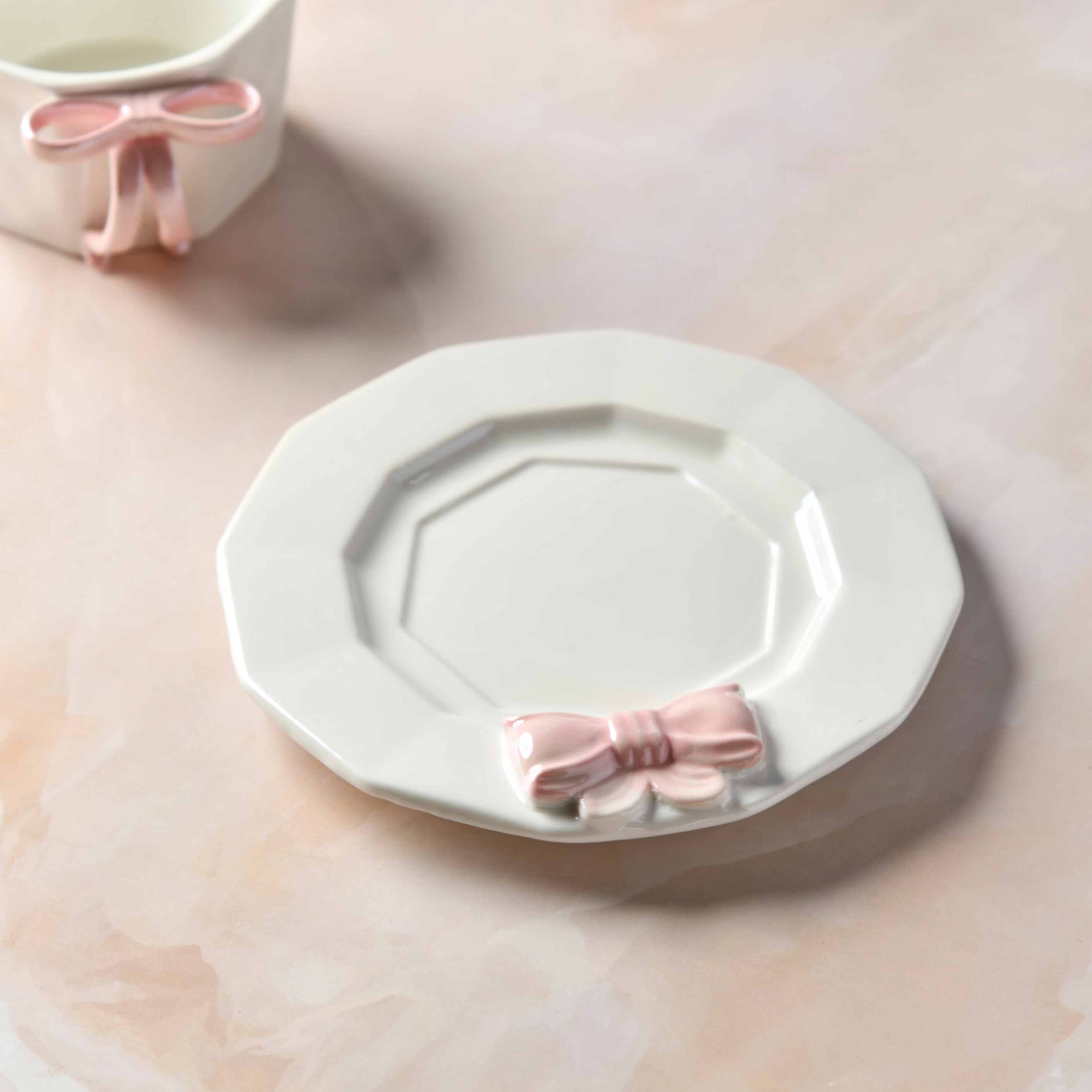 PearlBow Cup & Saucer - 200 ml