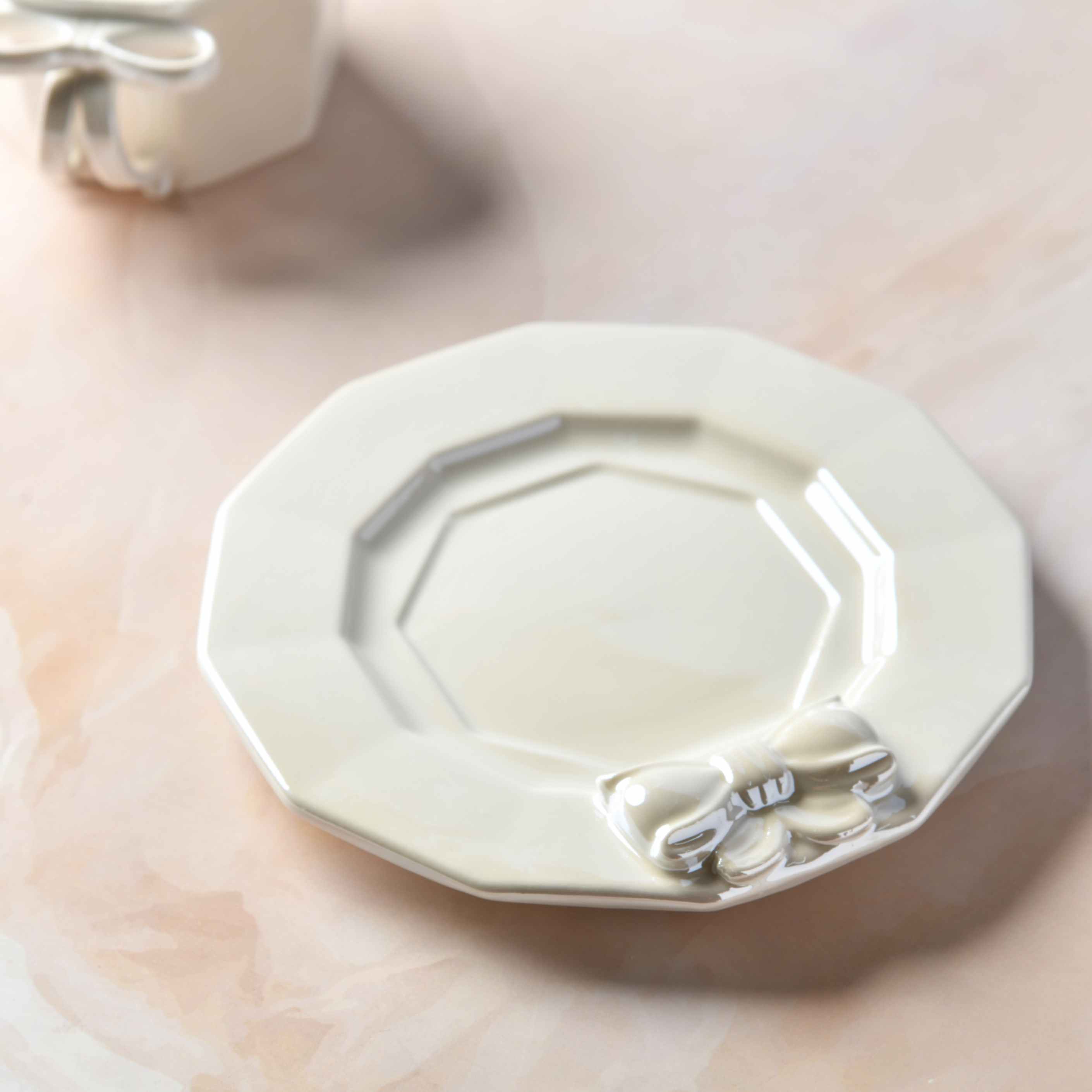 PearlBow Cup & Saucer - 200 ml