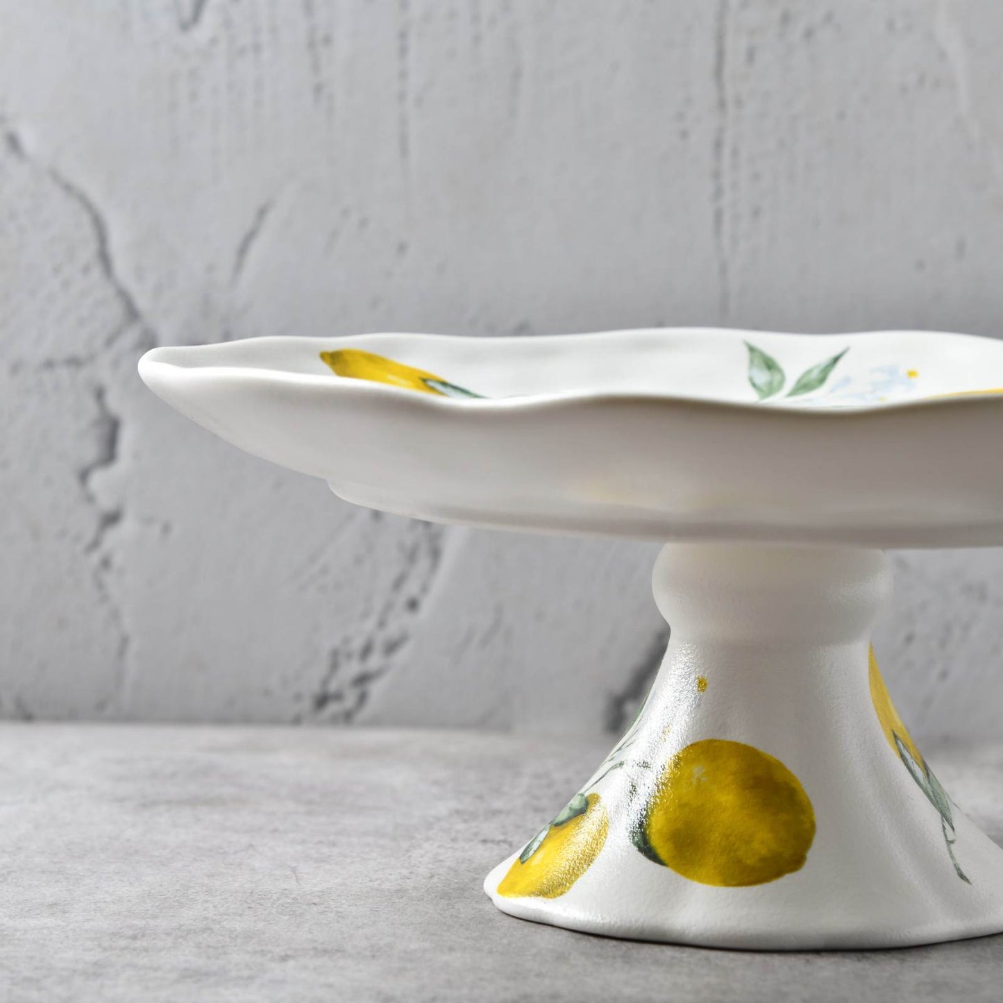 Amalfi Lemon Orchard Cake/Dessert stand