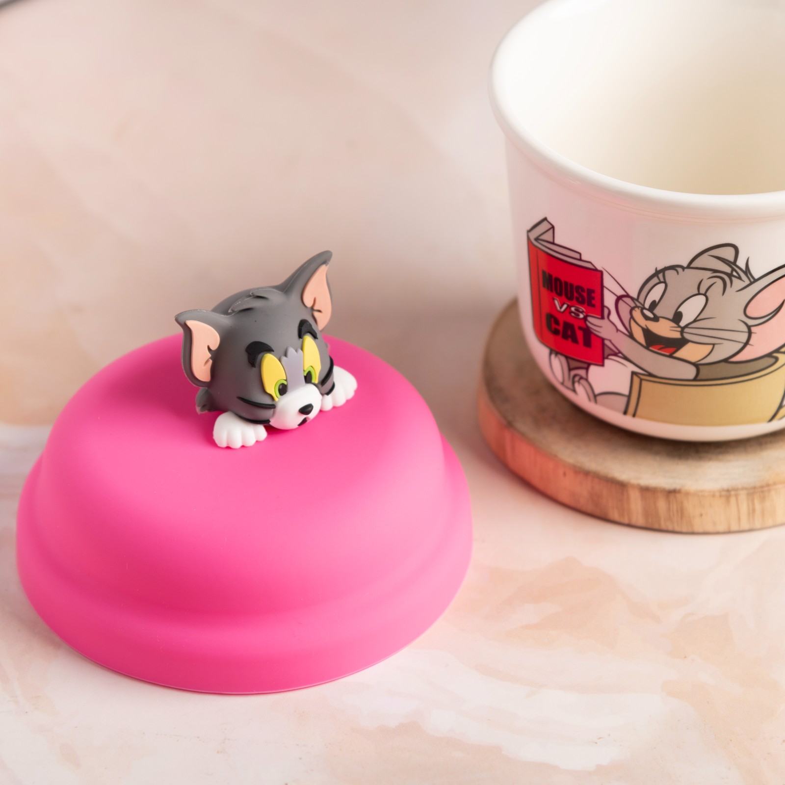Tom and Jerry Cupcake Cup
