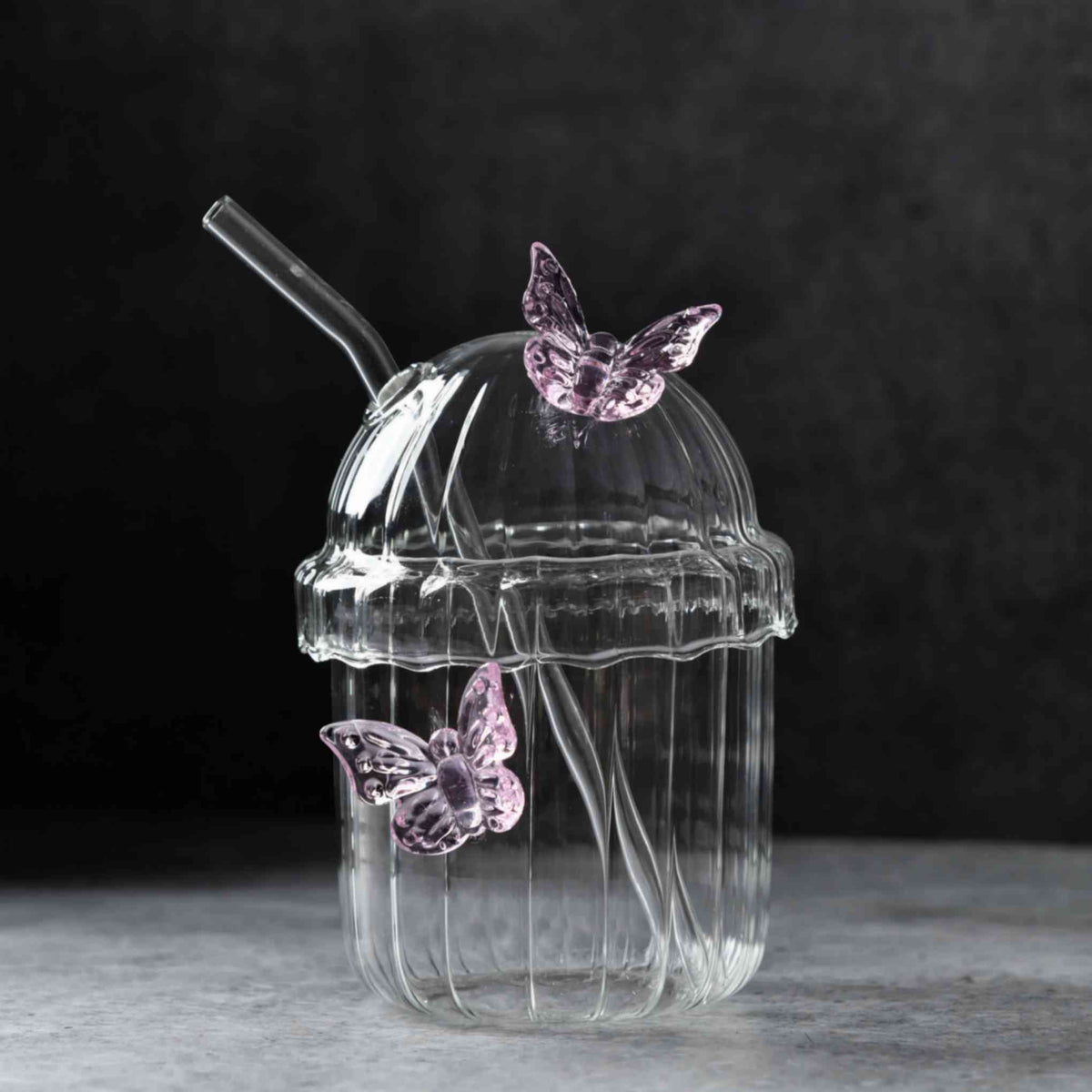 Ribbed Butterfly straw Cup - 440ml