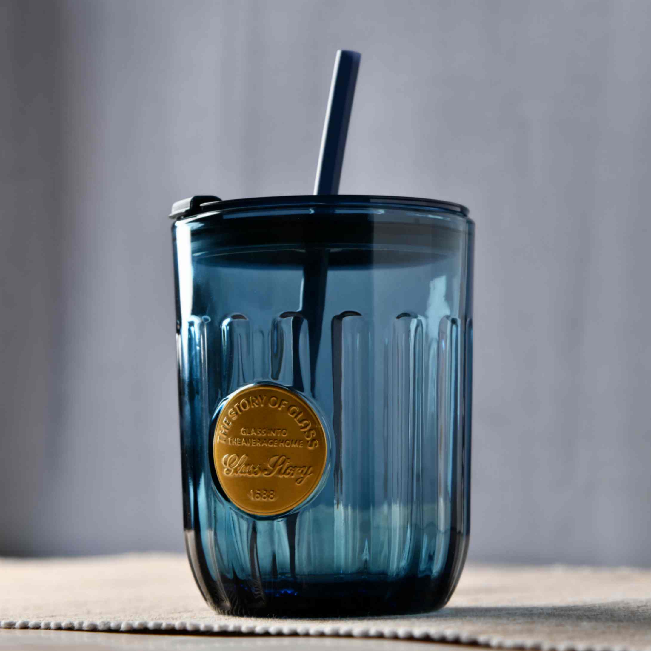 Fluted Lidded Cup - 450ml