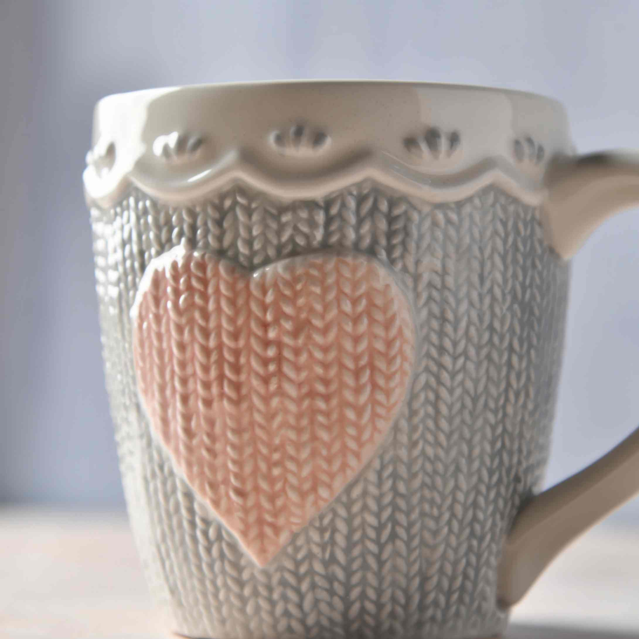 Heirloom Romance Coffee Mug – Blush Heart (450ml)