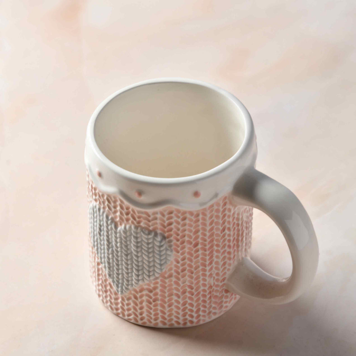 Heirloom Romance Ceramic Mug – Grey Heart (400ml)