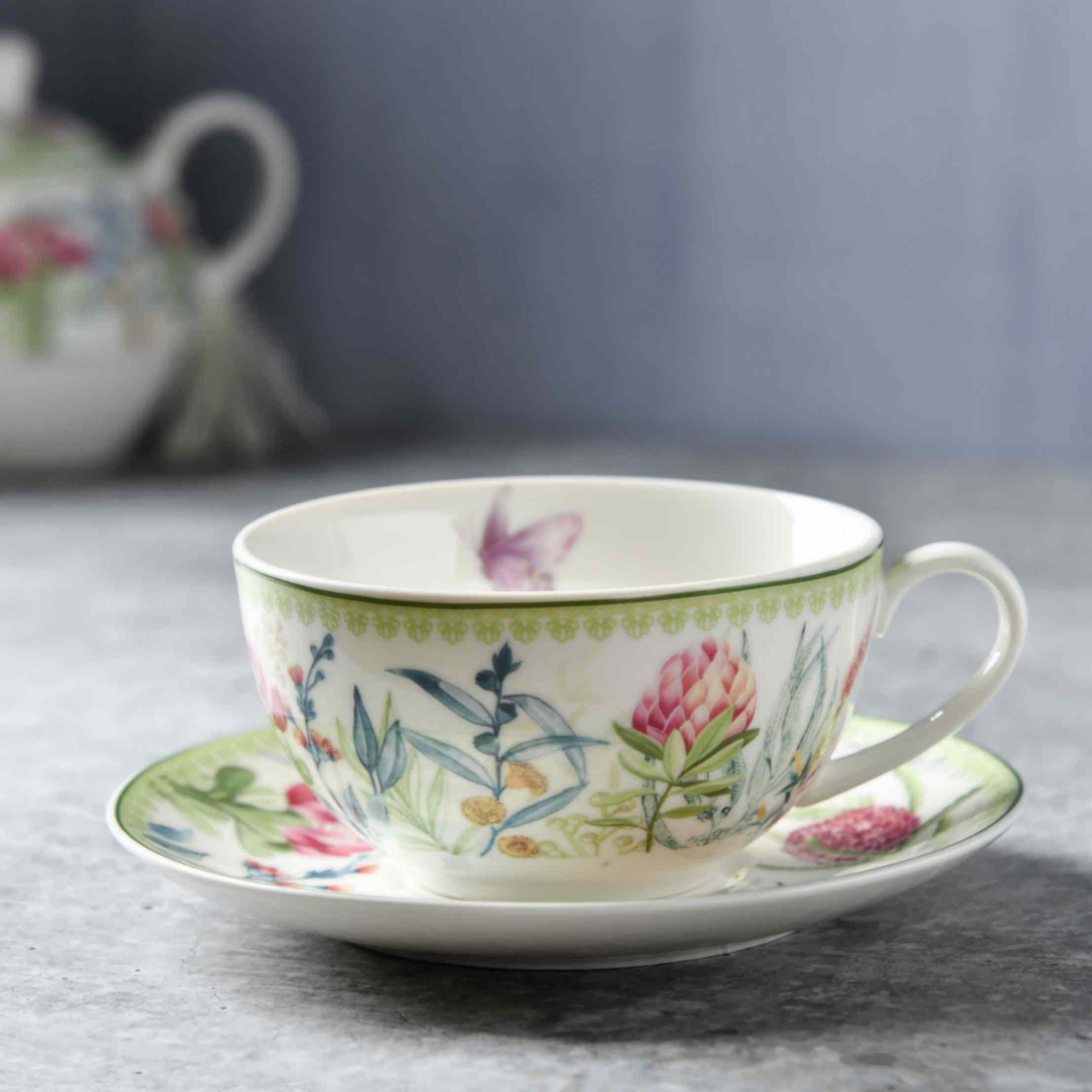 Victorian Teapot Set