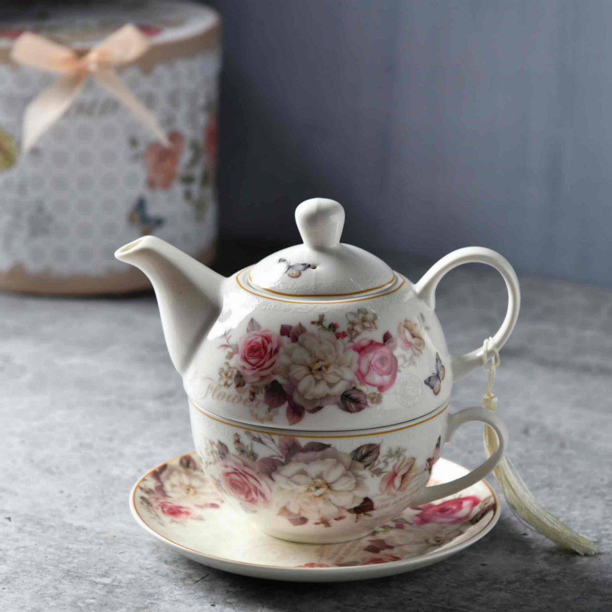 Victorian Teapot Set