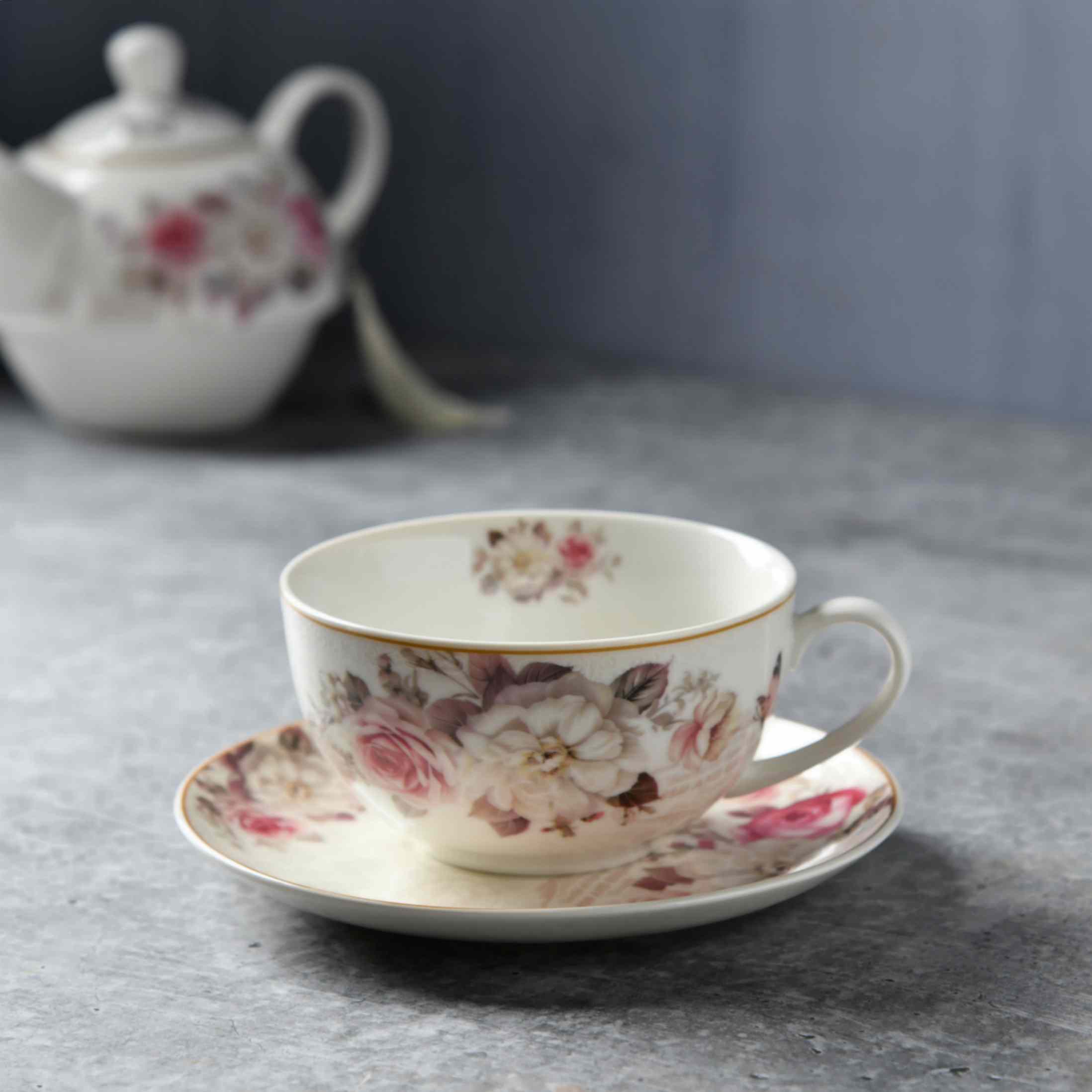Victorian Teapot Set