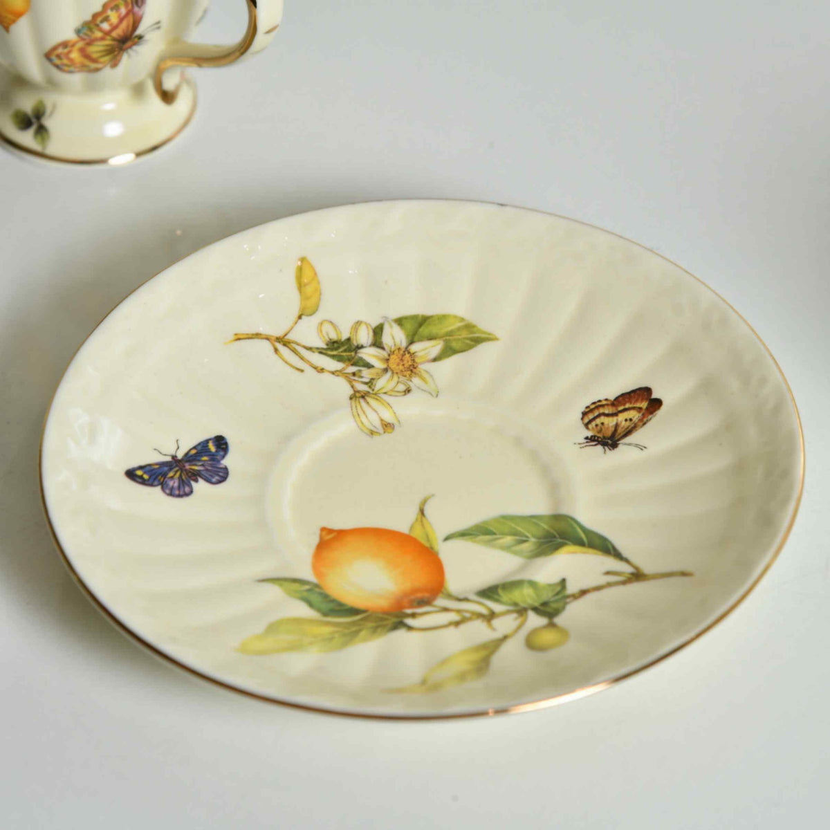Vintage Royal Tea Cup & Saucer - set of 2 - 200ml